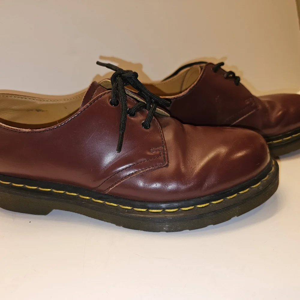 Dr Marten Classic Cherry‎  Leather  Shoes